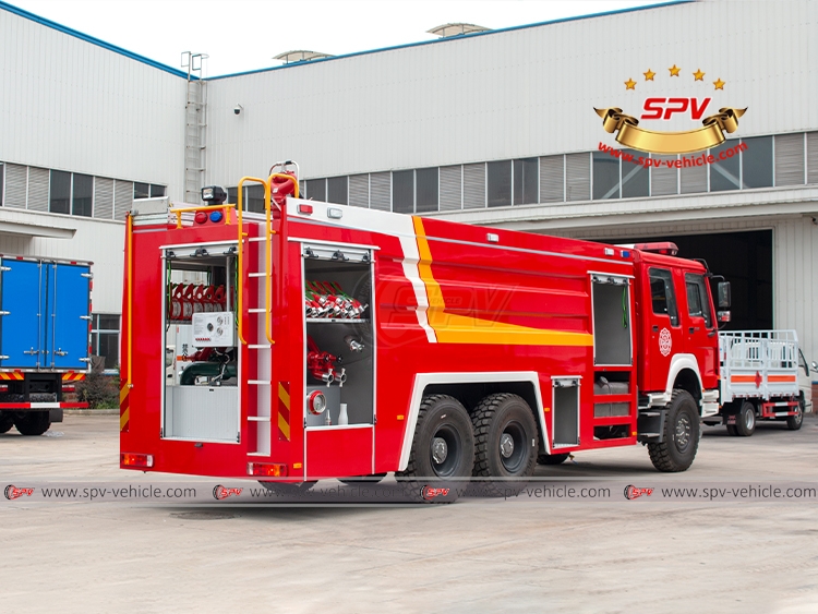 12,000 Litres Off-road Fire Engine Sinotruk - RB
